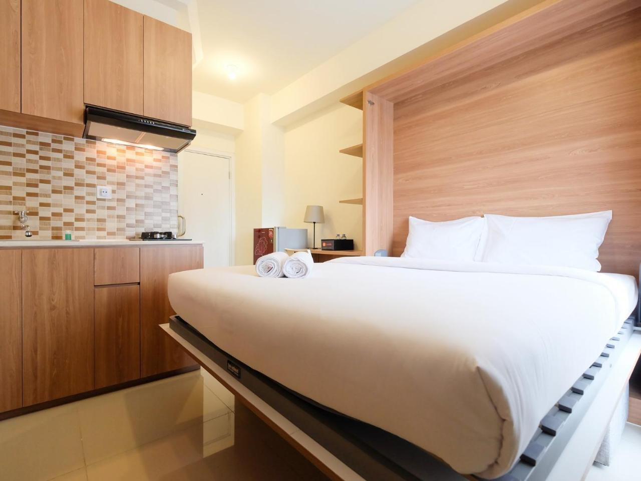 Modern Studio At Green Pramuka City Apartment Near To Shopping Center By Travelio Jakarta Exterior foto