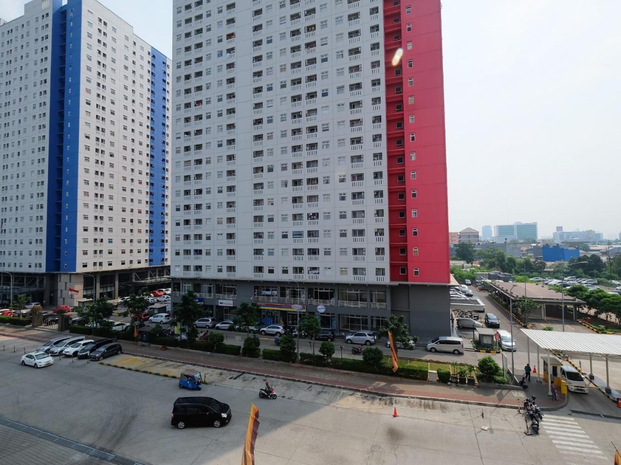 Modern Studio At Green Pramuka City Apartment Near To Shopping Center By Travelio Jakarta Exterior foto